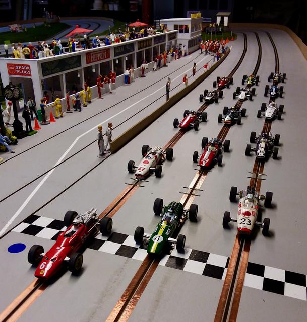 10-_Starting_Grid_Low